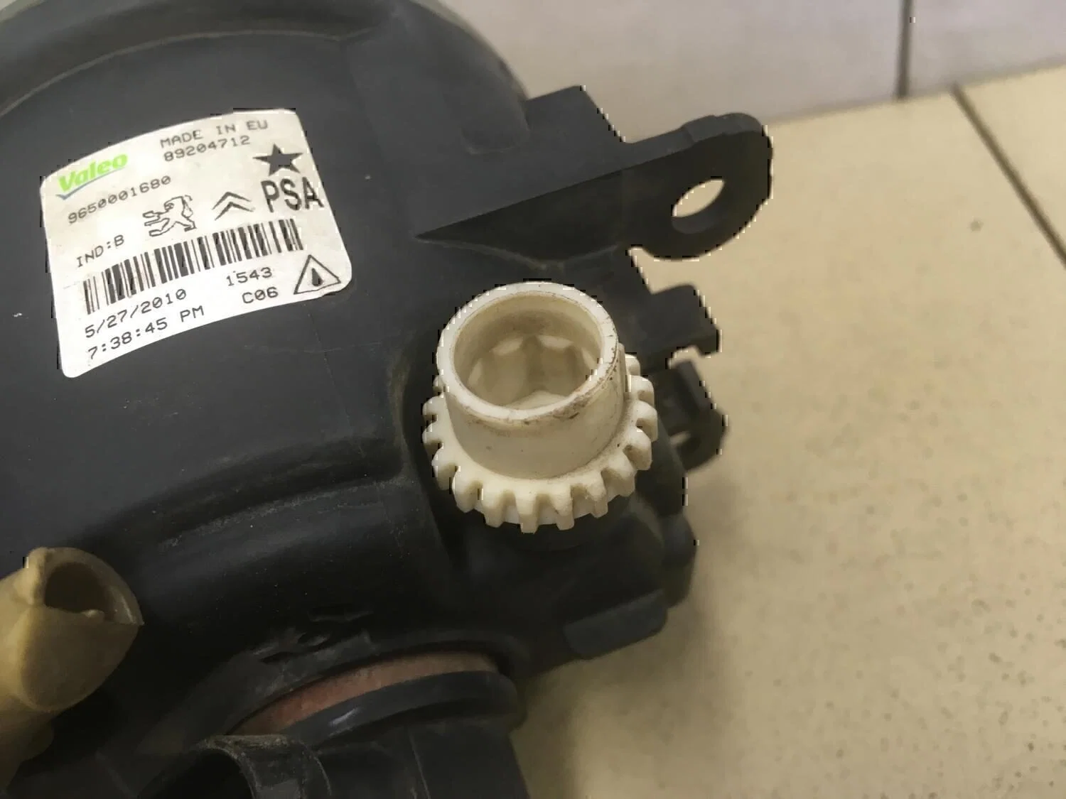 Фара противотуманная FORD Focus II 2005-2008 - миниатюра 9