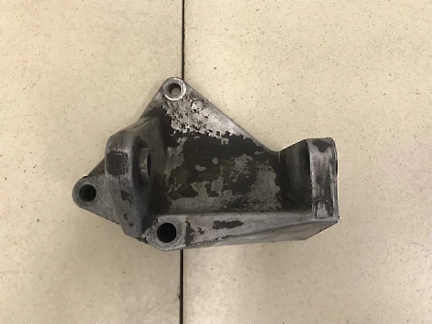 Кронштейн гидроусилителя NISSAN Almera N16 2000-2006 - миниатюра 6