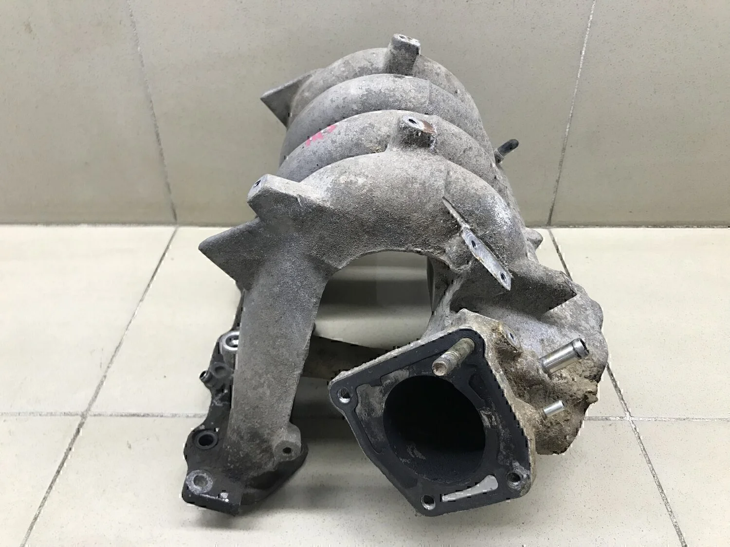 Впускной коллекор MAZDA 626 (GE) 1992-1997 - миниатюра 4