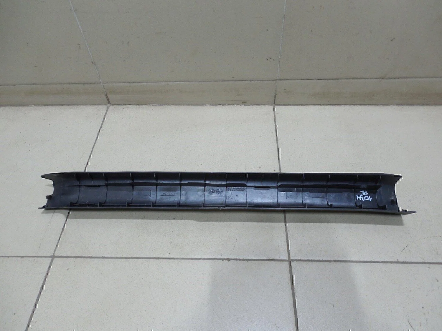 Накладка порога (внутренняя) TOYOTA Yaris 2005-2011 - миниатюра 6