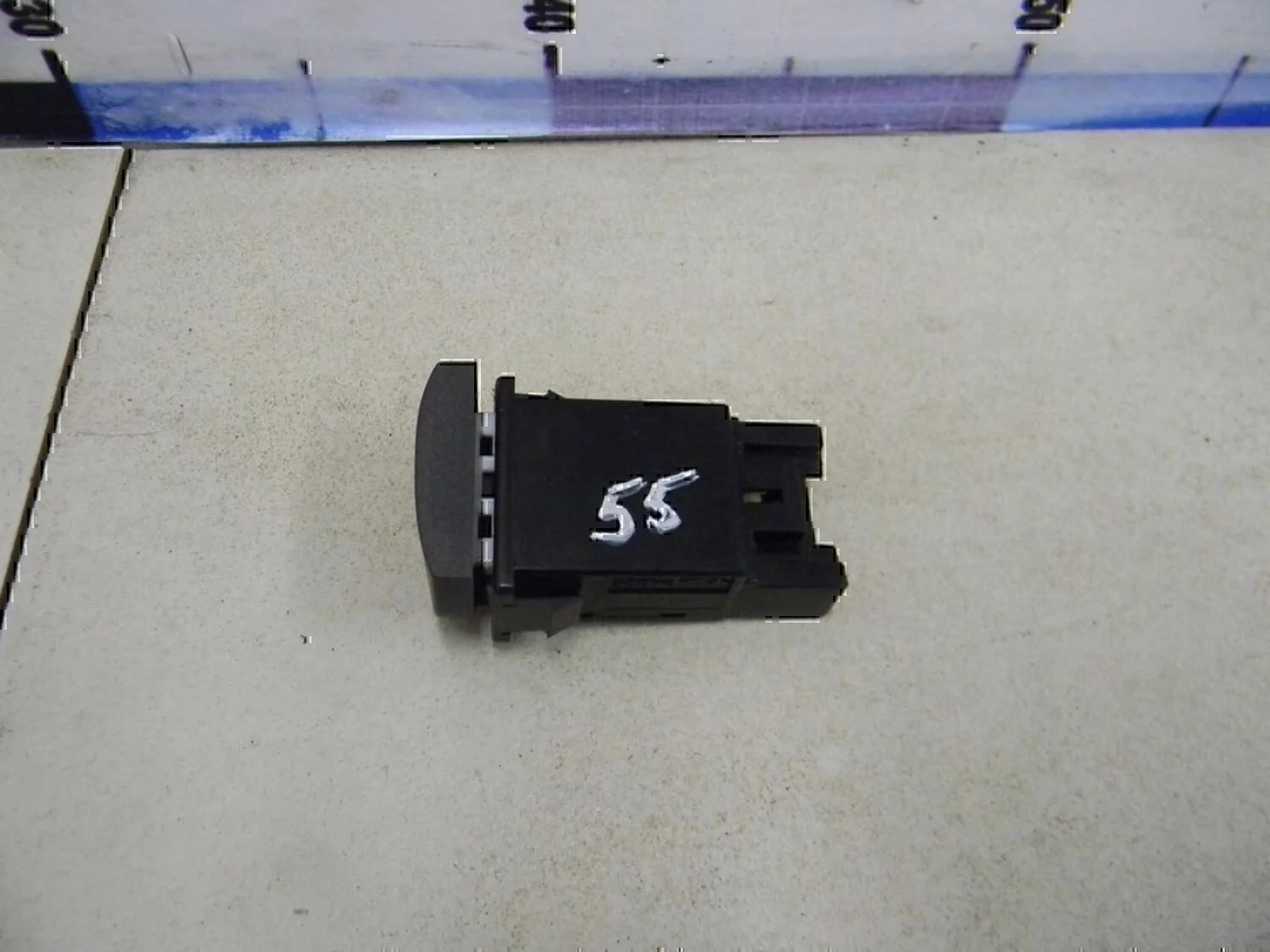 Кнопка многофункциональная Hyundai-KIA Elantra 2000-2005 - миниатюра 3