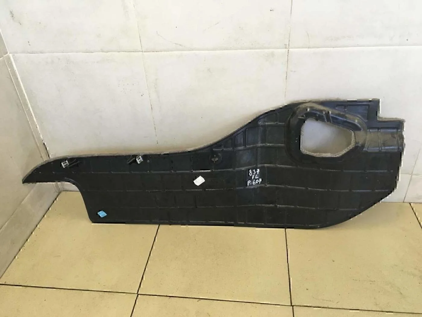Облицовка туннеля пола PEUGEOT 607 2000-2010 - миниатюра 2