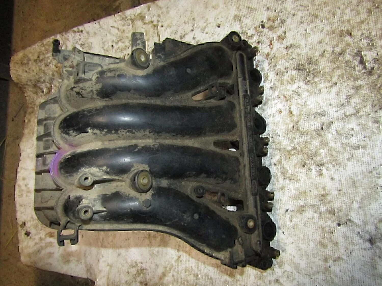 Коллектор впускной MITSUBISHI Carisma (DA) 1999-2003 - миниатюра 2
