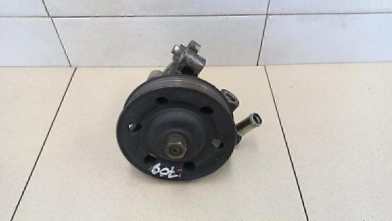 Насос гидроусилителя MAZDA Mazda 3 (BK) 2002-2009 - изображение 1