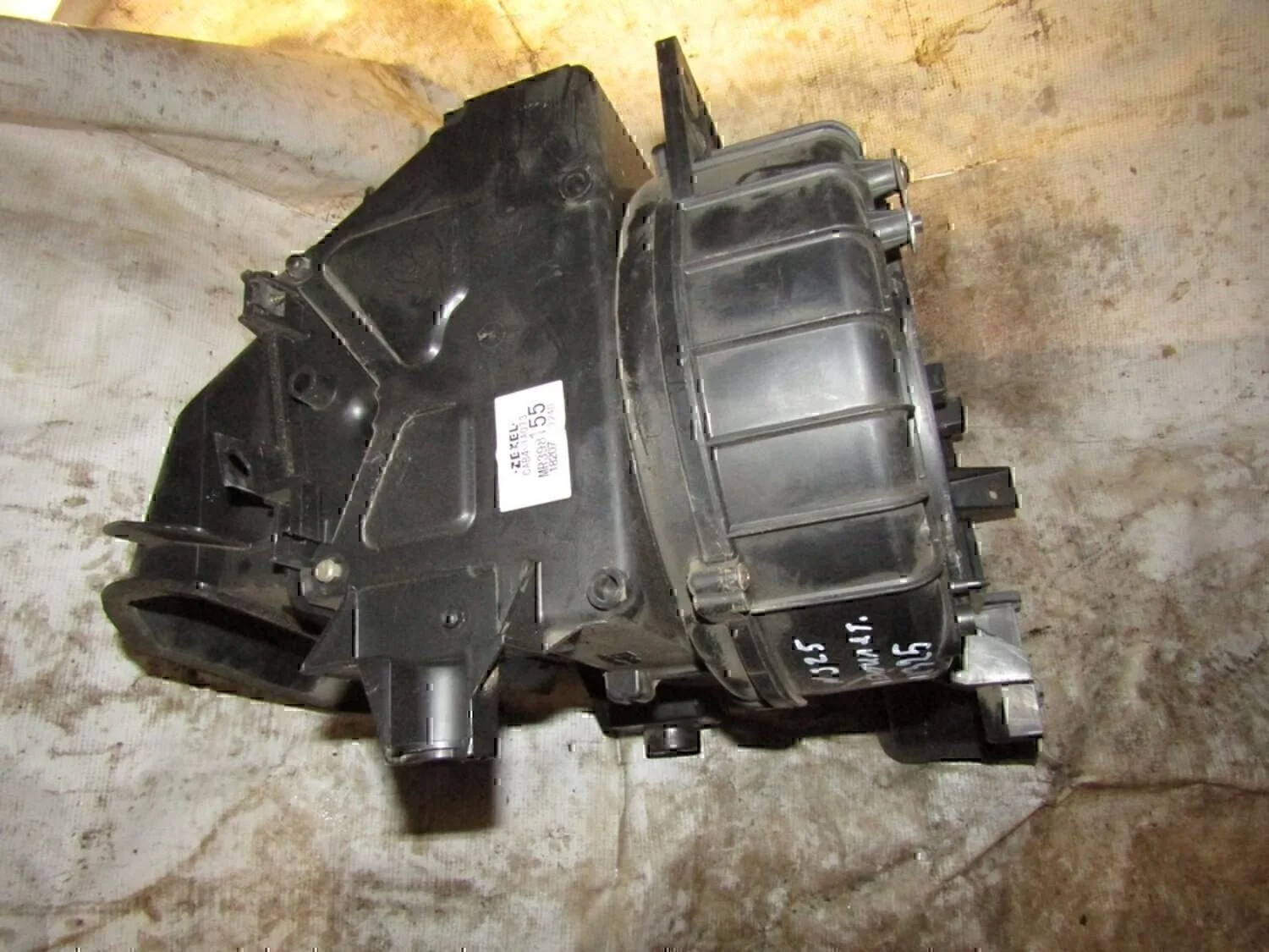 Корпус отопителя MITSUBISHI Lancer Cedia 2000-2003 - миниатюра 6