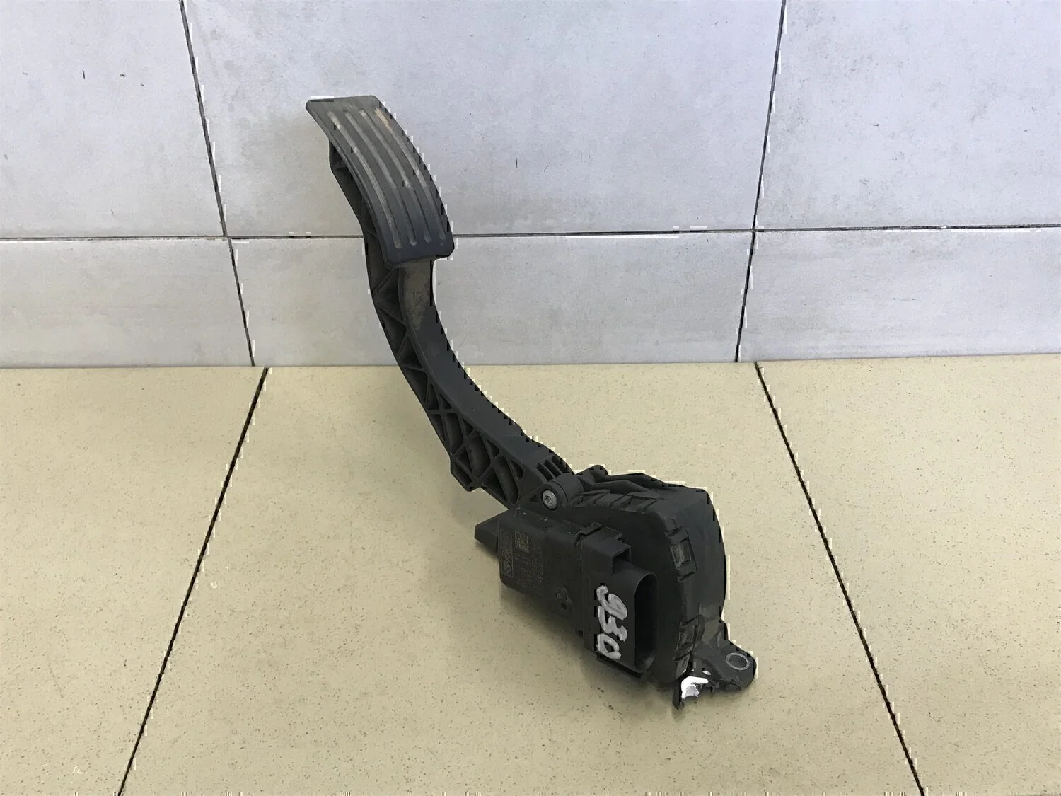 Педаль газа VOLVO V50 2004-2012 - изображение 1