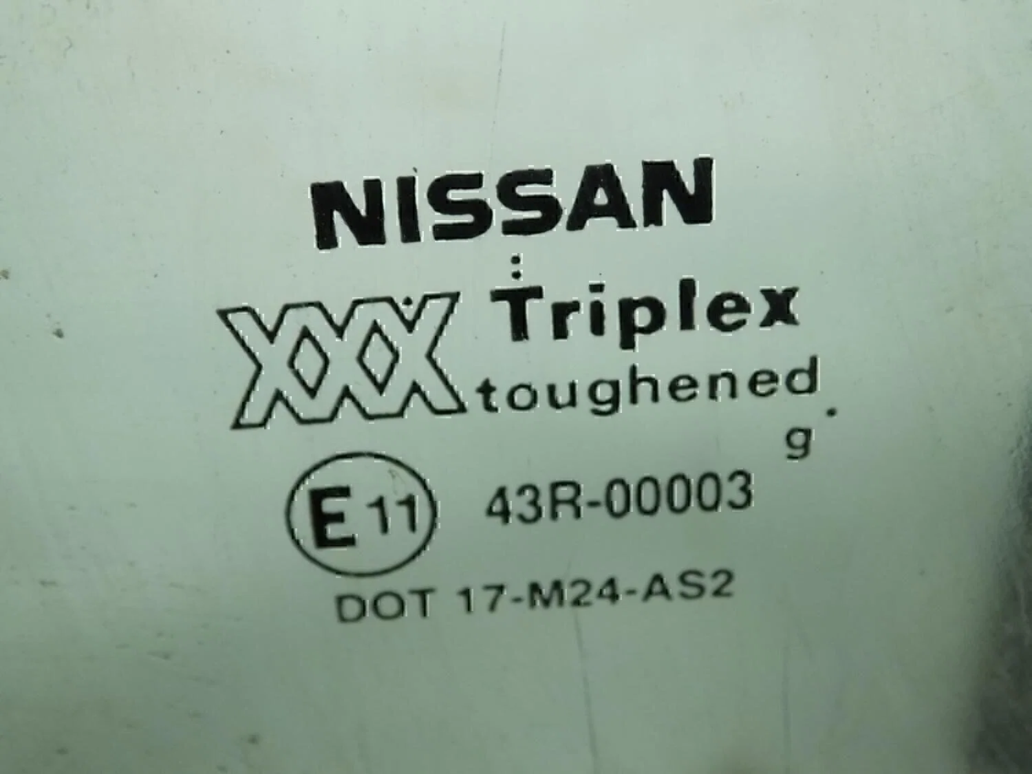 Стекло двери передней левой NISSAN Primera P11E 1996-2002 - миниатюра 2