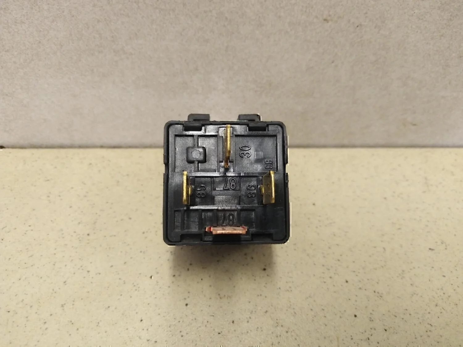 Реле отопителя Chevrolet Captiva (C100) 2006-2010 - миниатюра 3