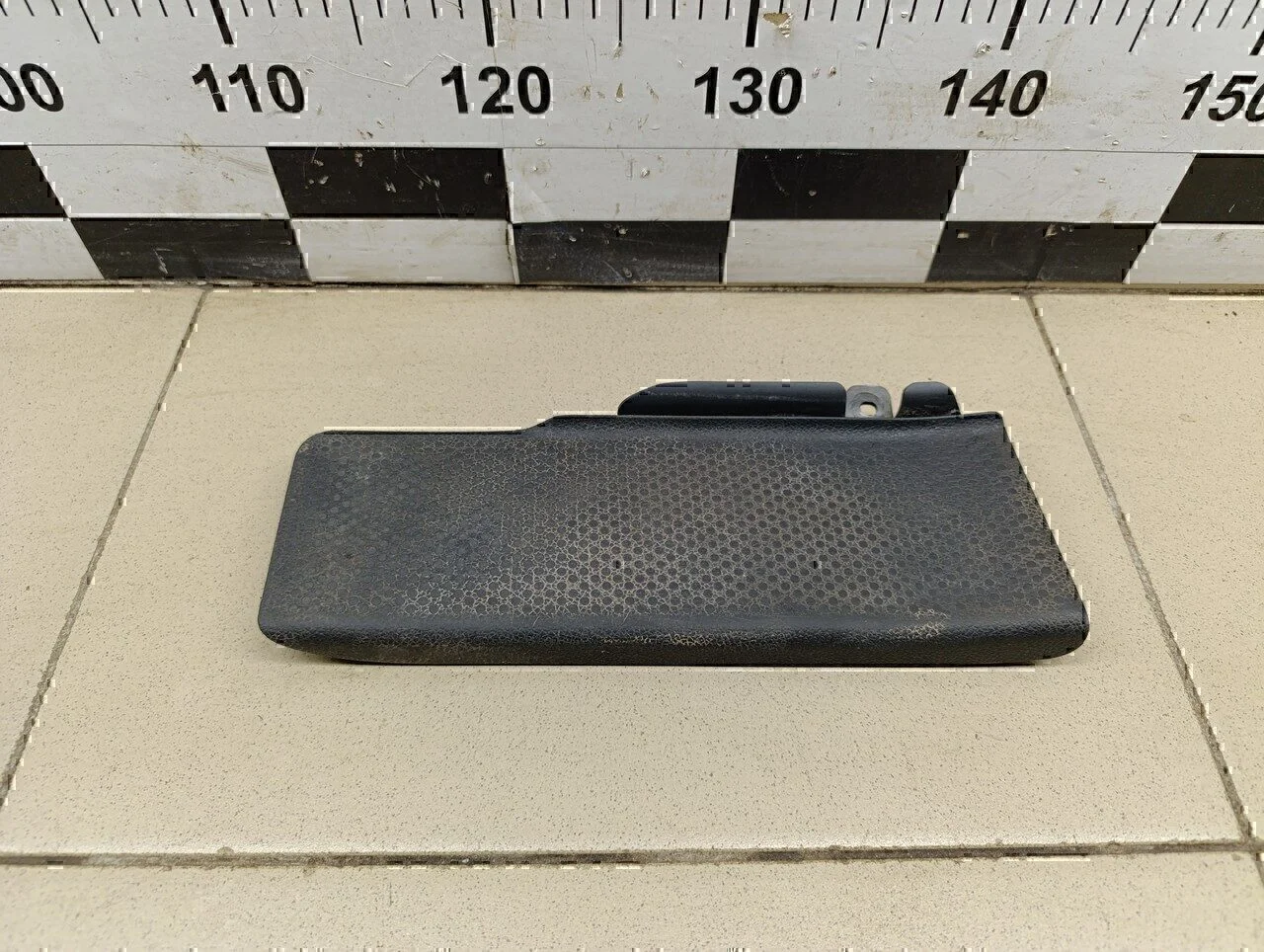 Накладка (кузов внутри) VW Tiguan 2011-2016 - миниатюра 2