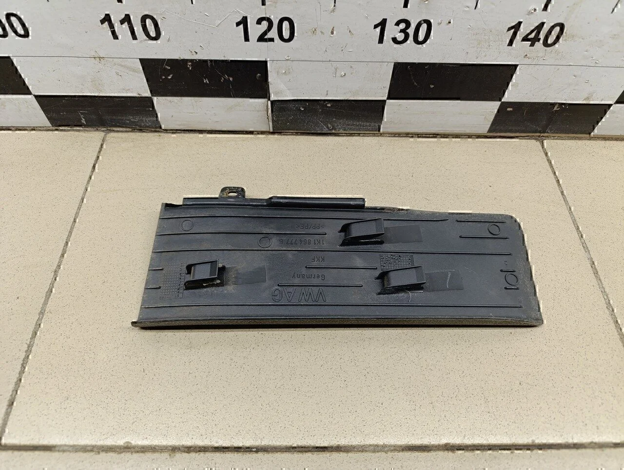 Накладка (кузов внутри) VW Tiguan 2011-2016 - миниатюра 4