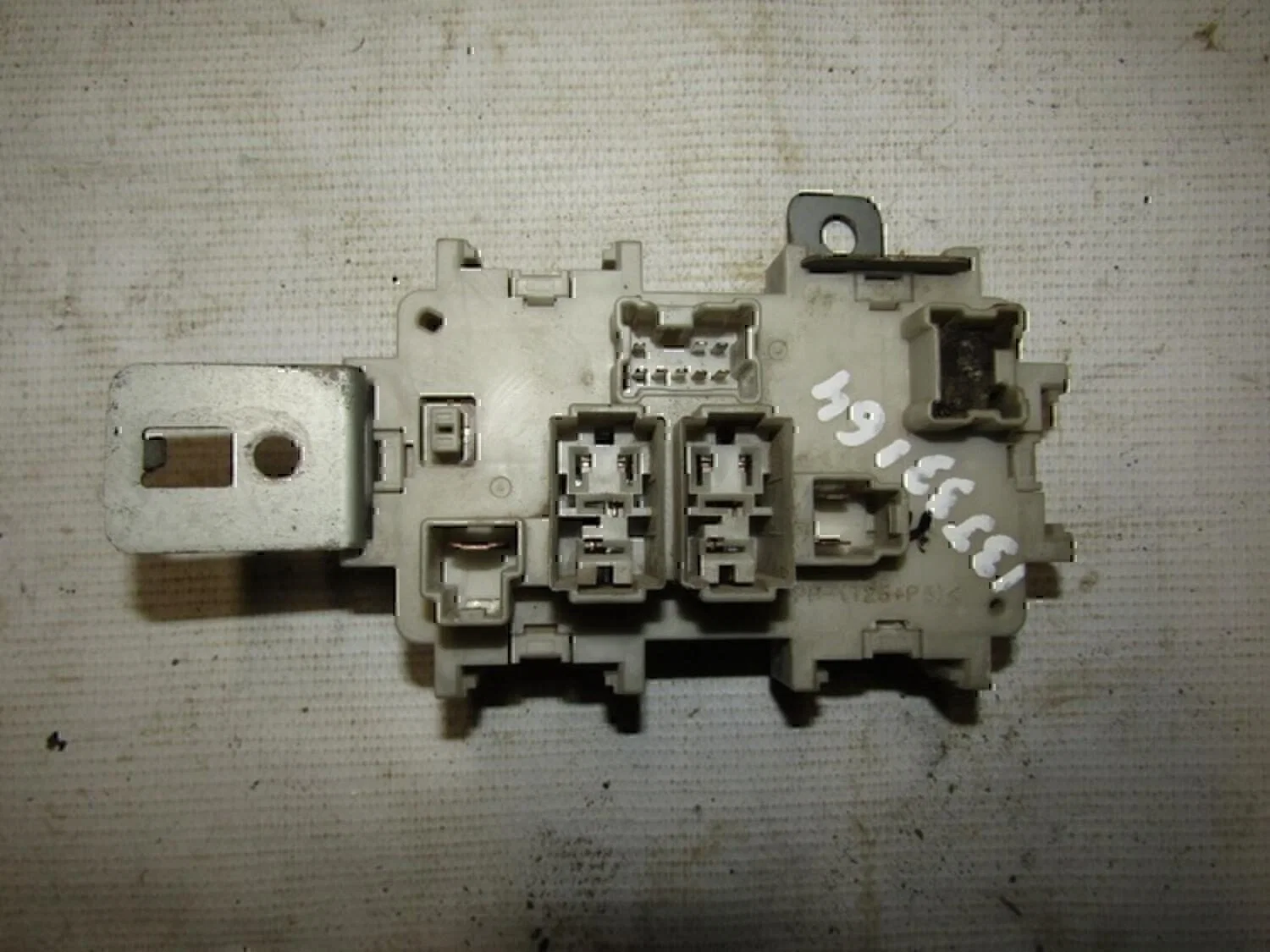 Блок предохранителей NISSAN Teana J31 2006-2008 - изображение 1