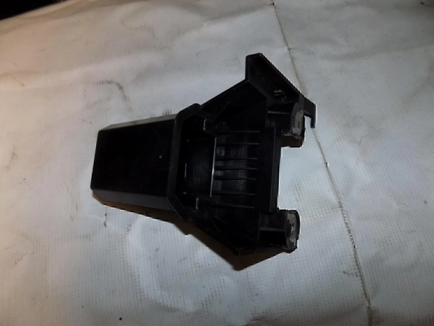 Пепельница передняя NISSAN Juke (F15) 2011> - миниатюра 2