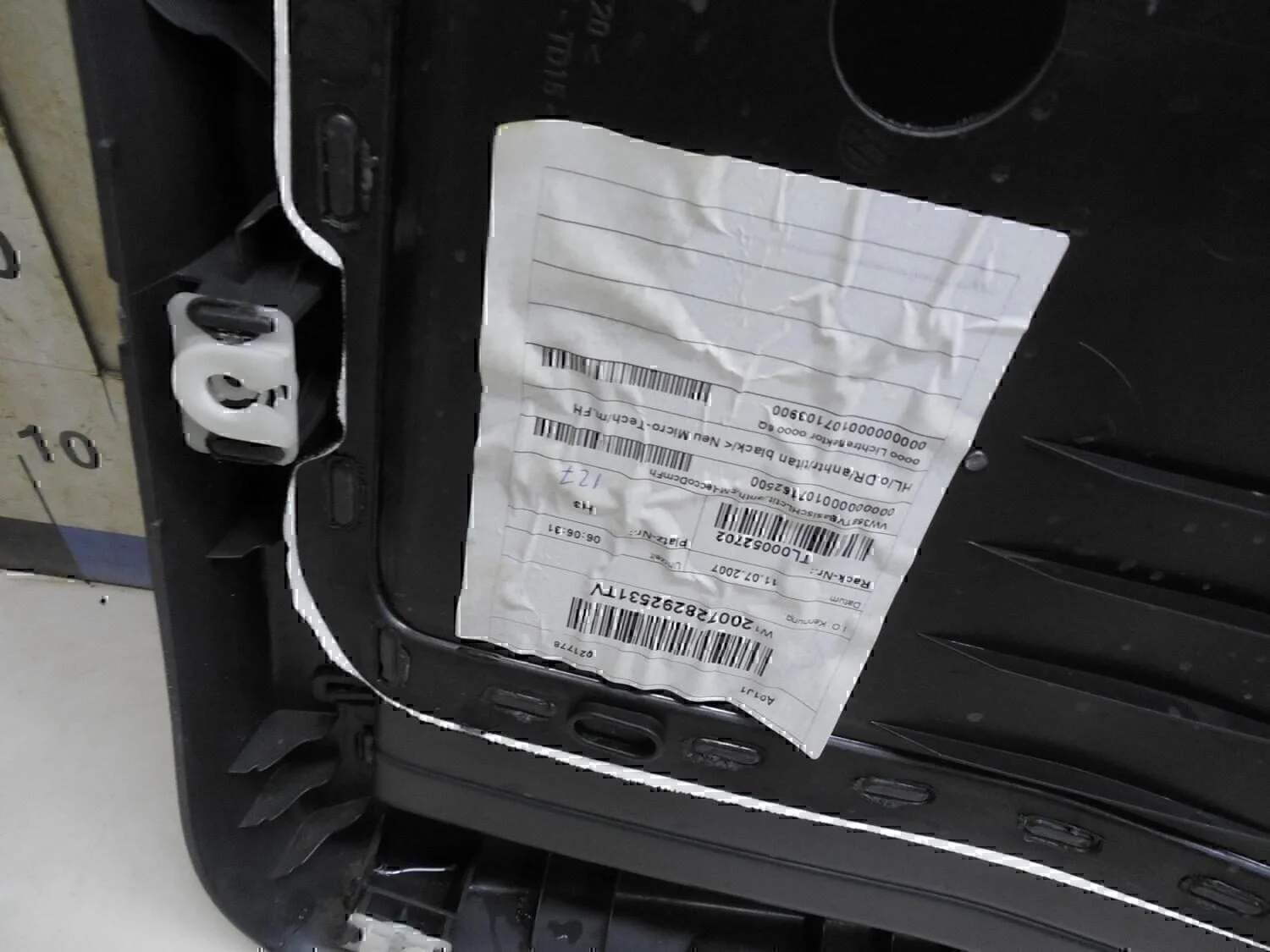 Обшивка двери задней левой VW Touran 2003-2010 - миниатюра 5
