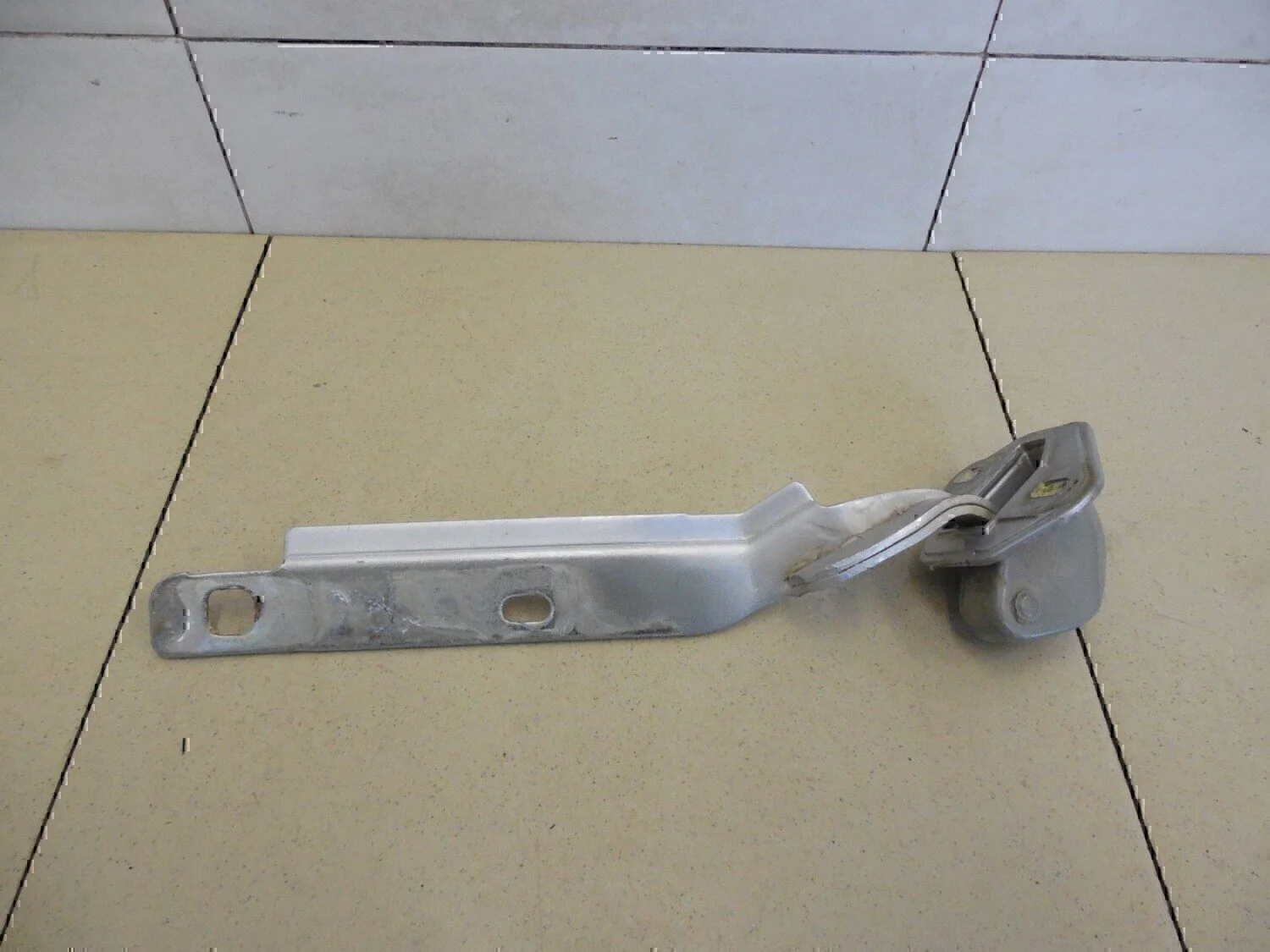 Петля двери багажника Peugeot-Citroen Xsara 2000-2005 - миниатюра 3
