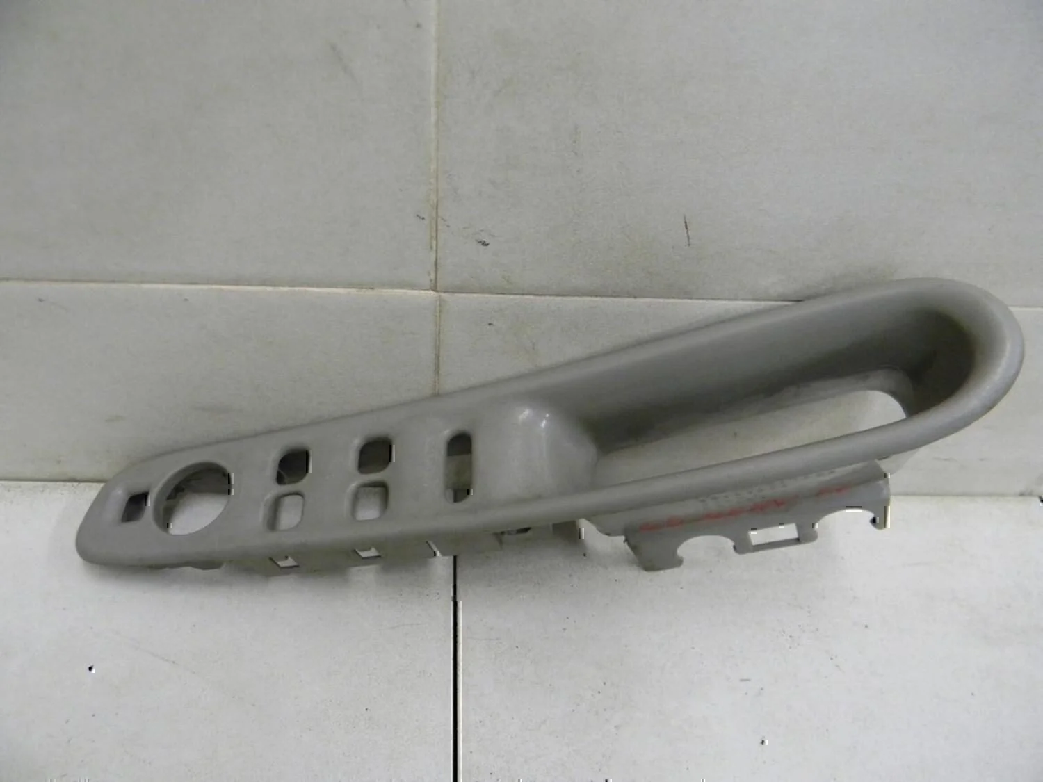 Накладка блока управления стеклоподъемниками Chevrolet Alero 1999-2004 - изображение 1