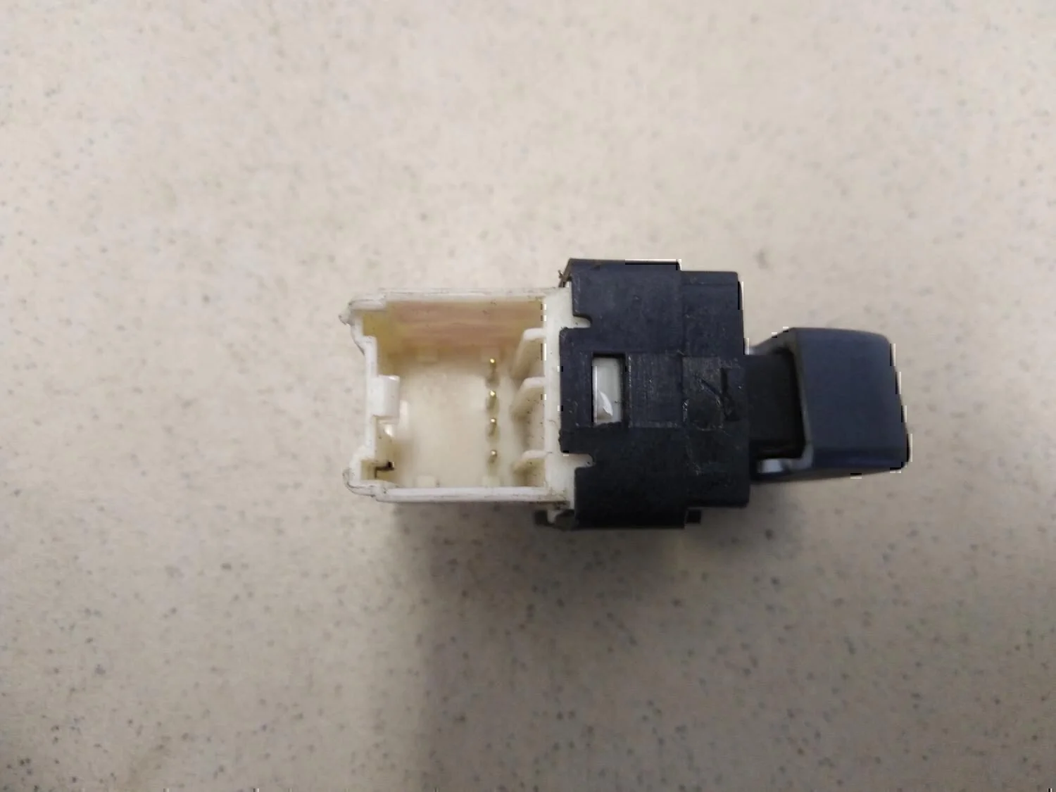 Кнопка центрального замка OPEL Antara 2007-2015 - миниатюра 5