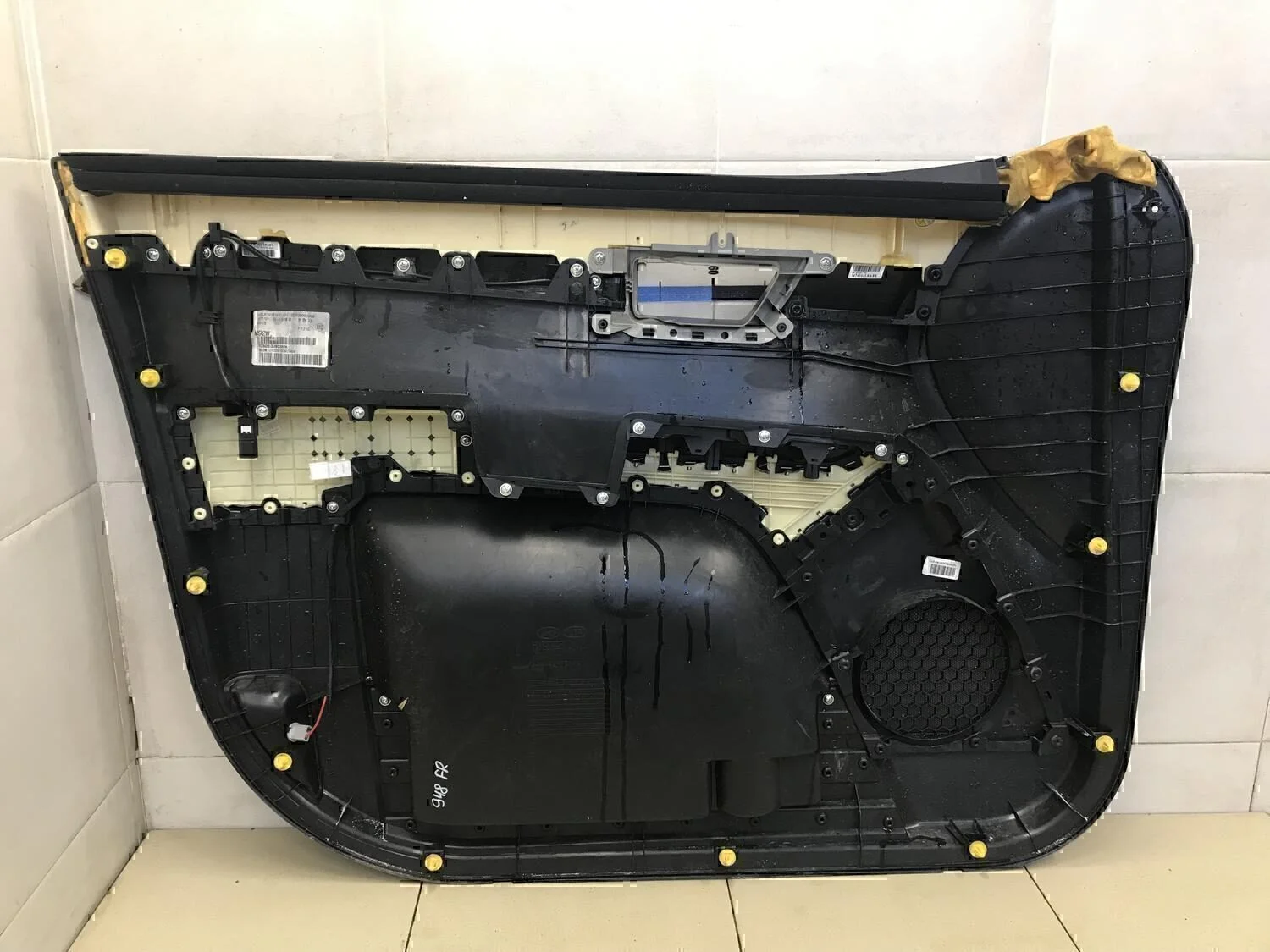Обшивка двери передней правой Hyundai-KIA Mohave 2009> - миниатюра 5