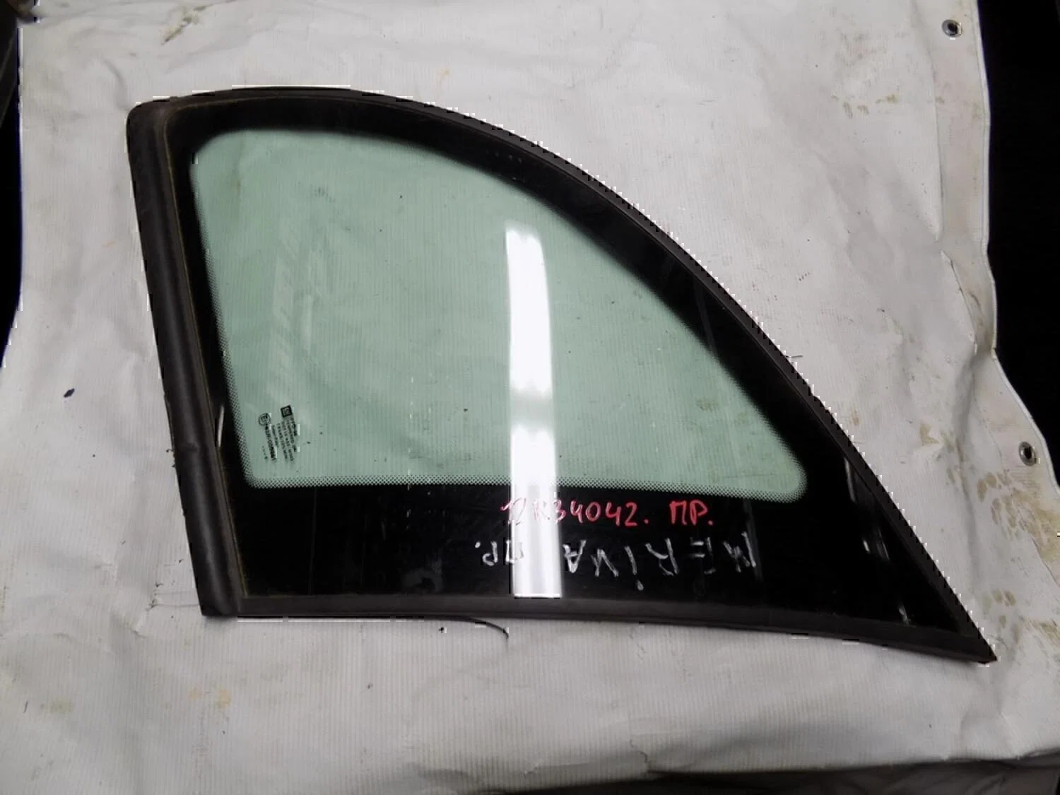 Стекло кузовное глухое правое OPEL Meriva 2003-2010 - изображение 1