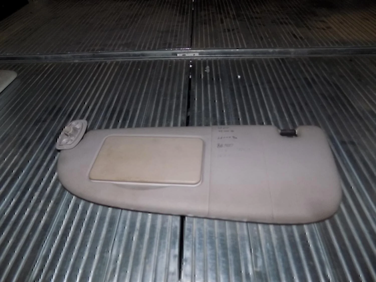 Козырек солнцезащитный (внутри) PEUGEOT 206 1998-2012 - изображение 1