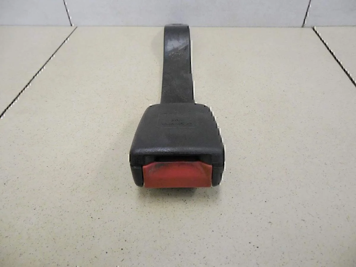 Ответная часть ремня безопасности Chery Amulet (A15) 2006> - миниатюра 2