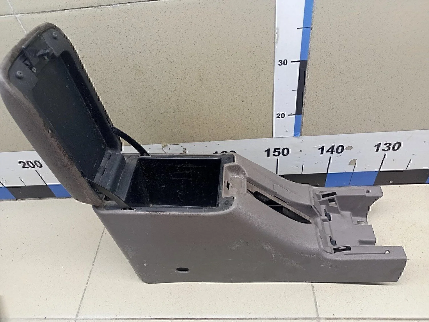 Подлокотник MAZDA 626 (GE) 1992-1997 - миниатюра 7