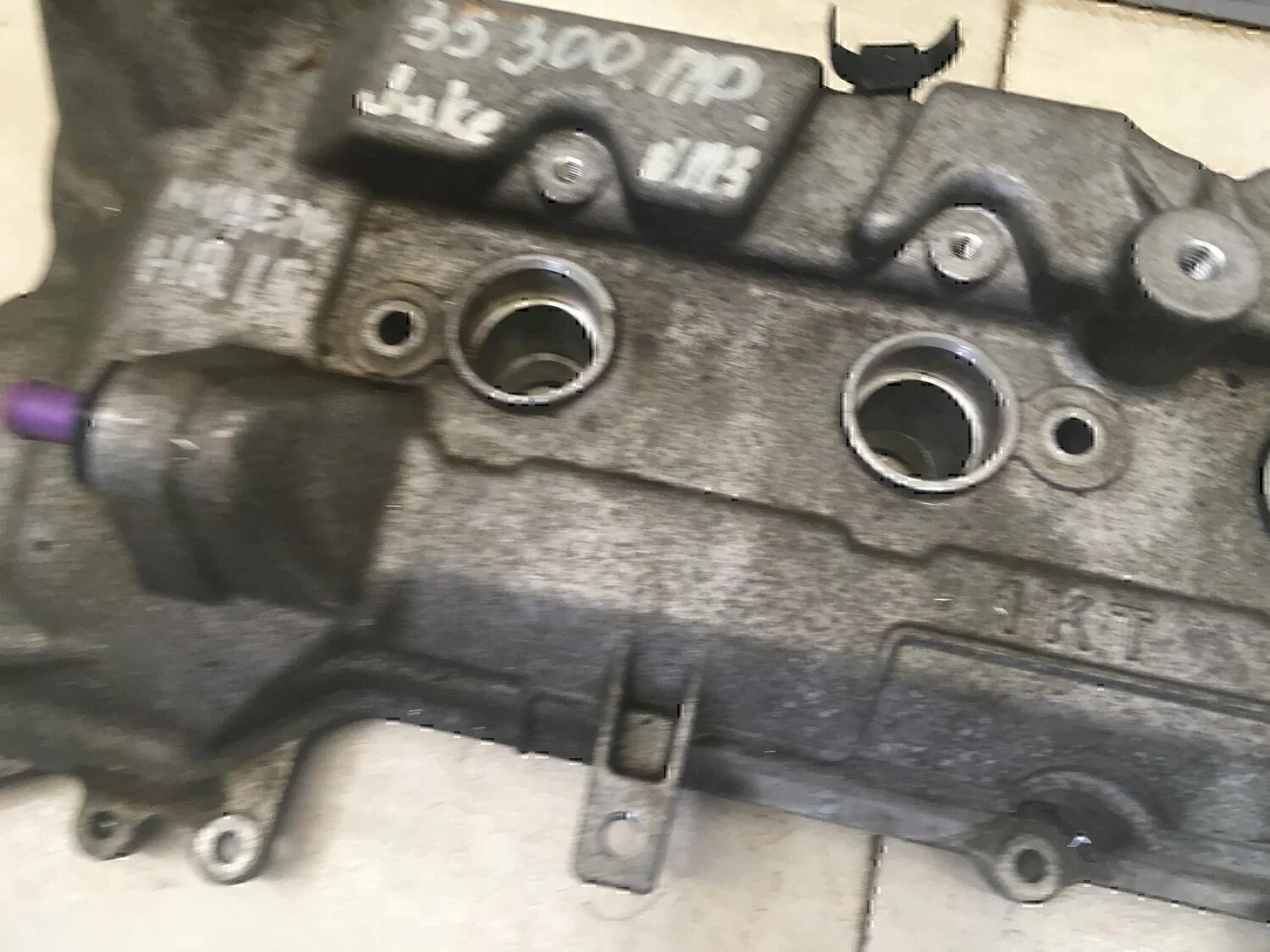 Крышка головки блока (клапанная) NISSAN Juke (F15) 2011> - миниатюра 3