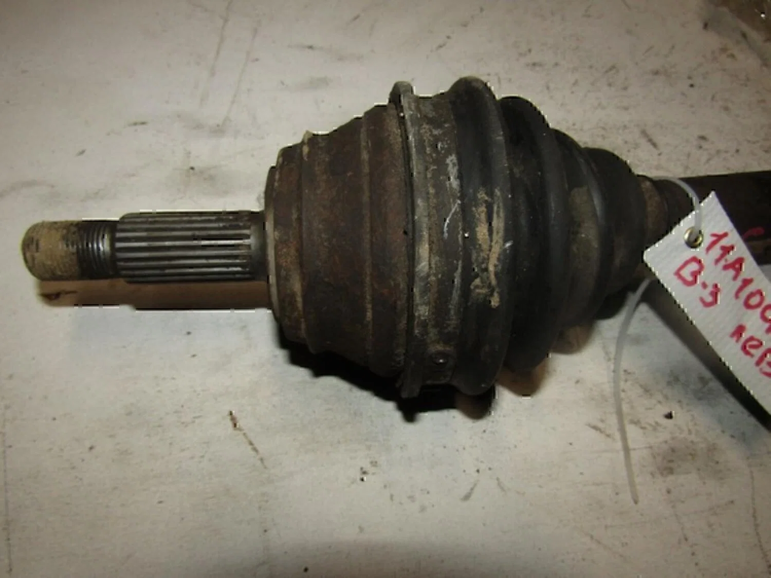 Полуось передняя левая VW Passat [B3] 1988-1993 - миниатюра 2