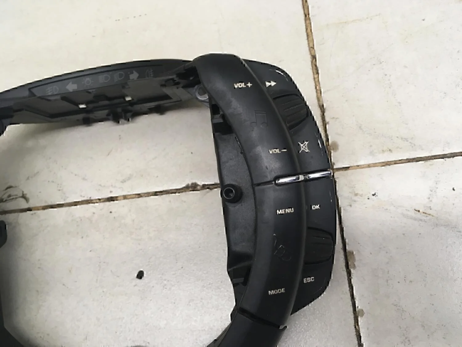 Блок кнопок Peugeot-Citroen C4 2005-2011 - миниатюра 2
