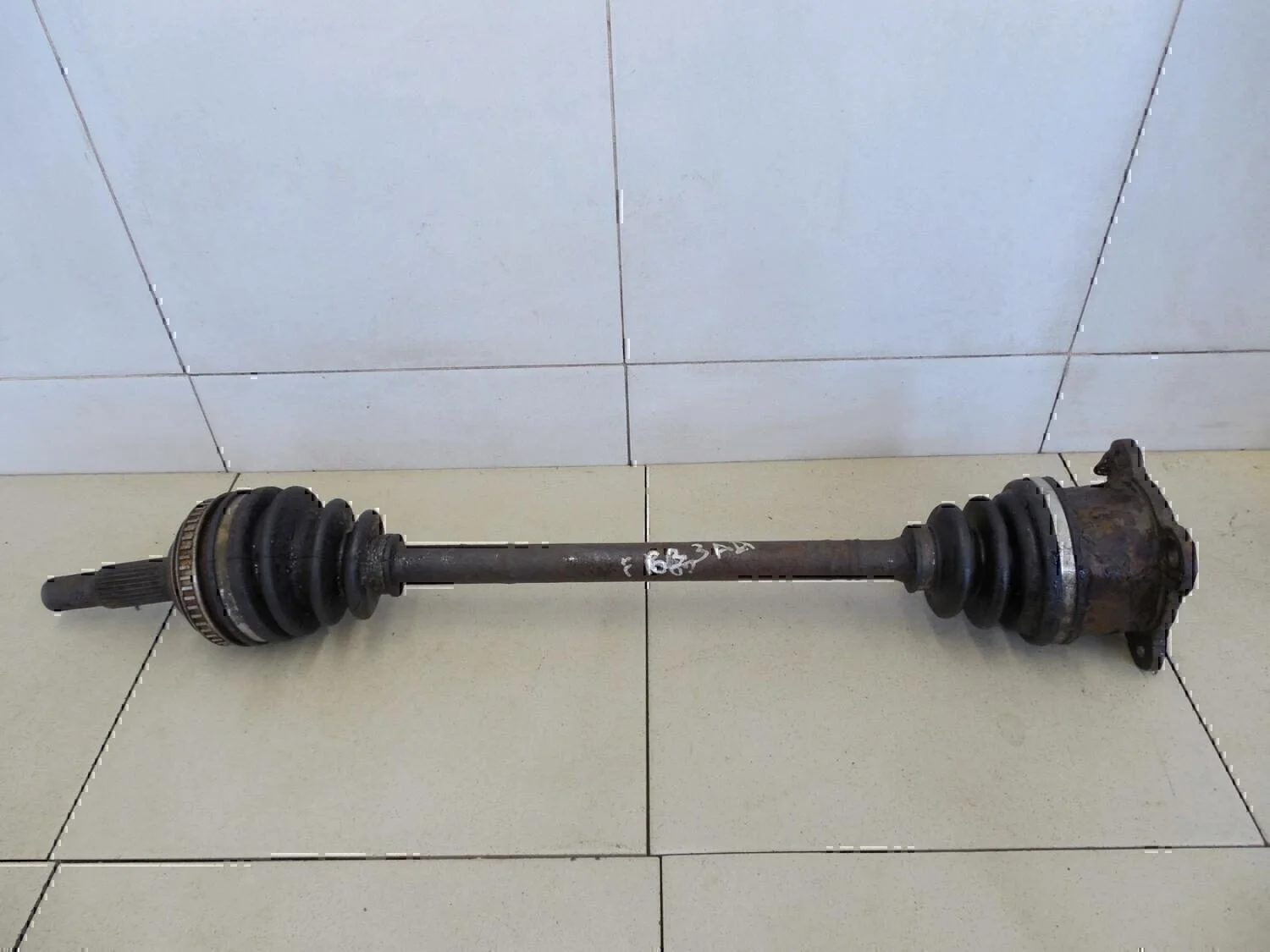 Полуось задняя левая TOYOTA RAV 4 2000-2005 - изображение 1