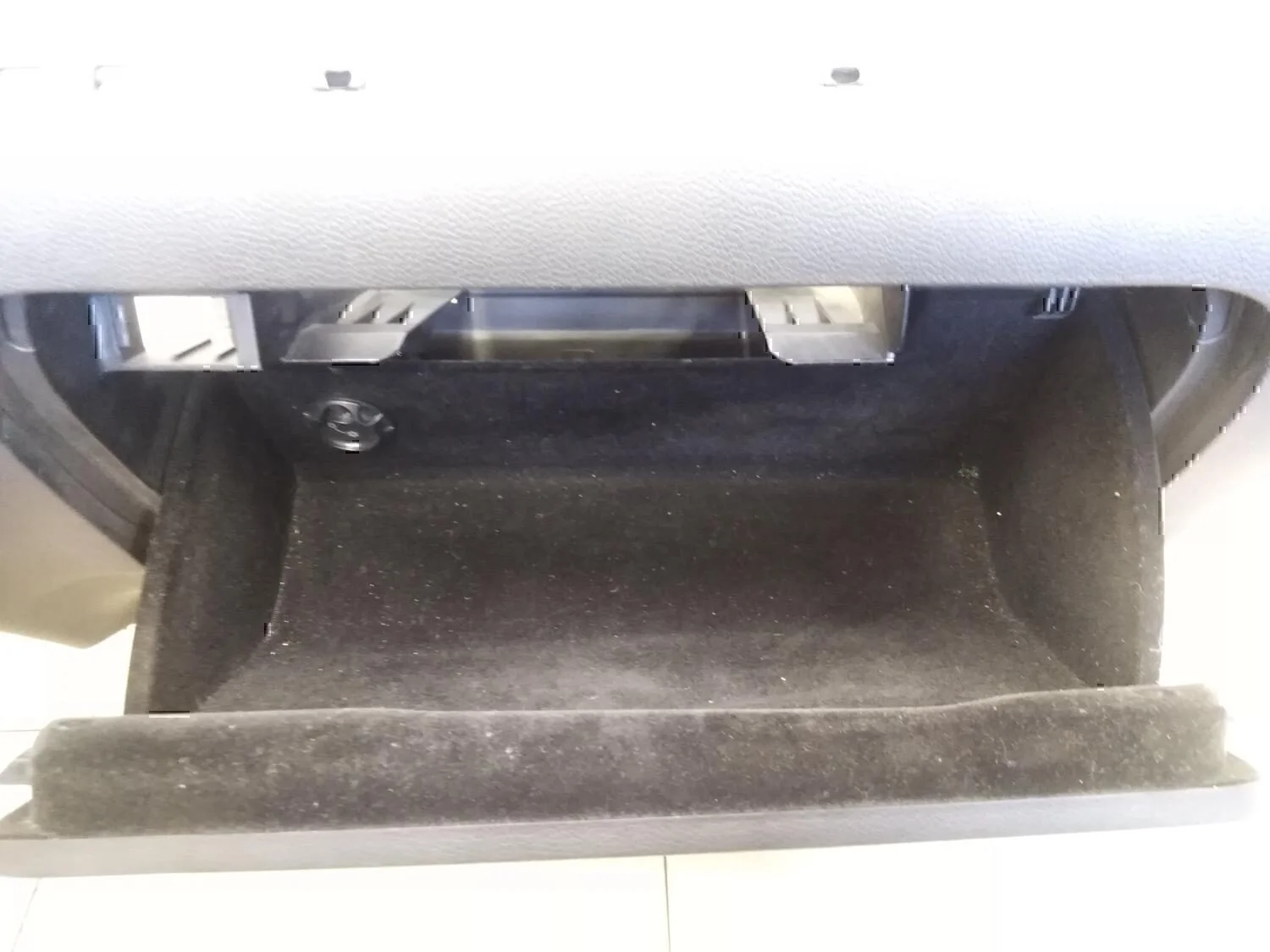 Бардачок VW Jetta 2006-2011 - миниатюра 4