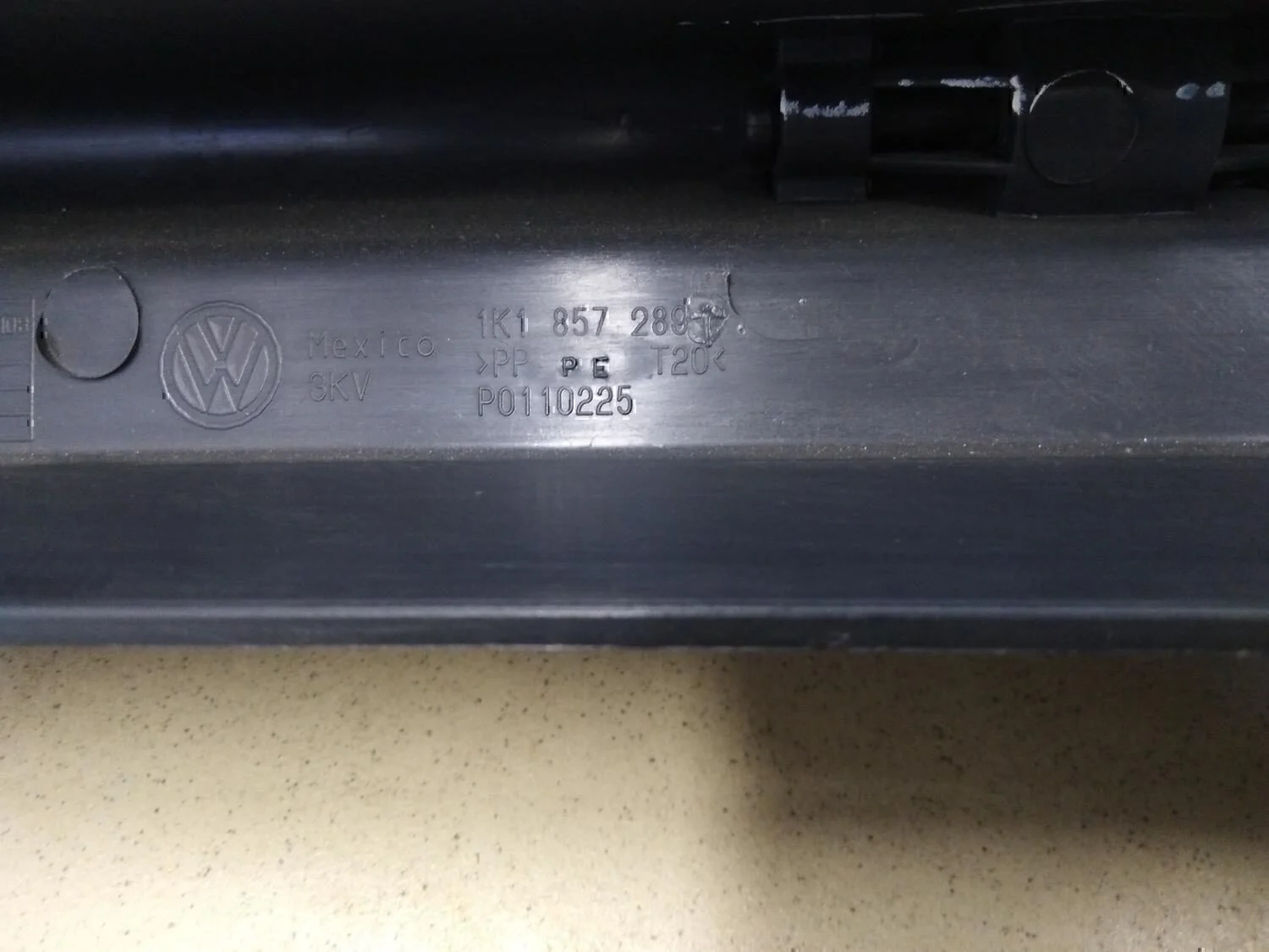 Бардачок VW Jetta 2006-2011 - миниатюра 9