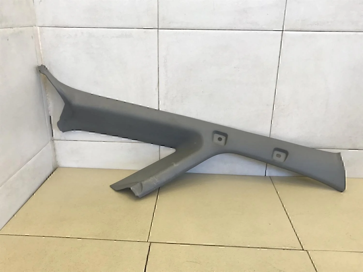 Обшивка стойки Hyundai-KIA Starex H1 1997-2007 - миниатюра 2