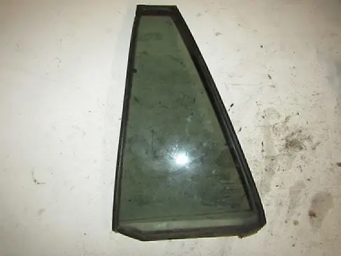 Стекло двери задней левой (форточка) TOYOTA RAV 4 2000-2005