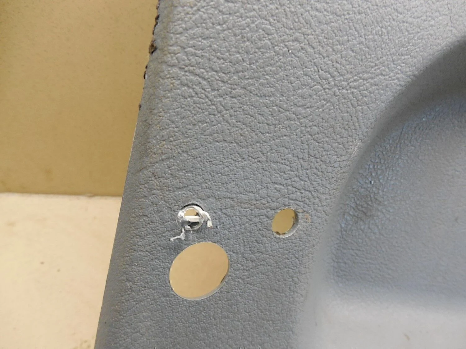 Обшивка двери задней правой RENAULT Scenic 1996-1999 - миниатюра 2