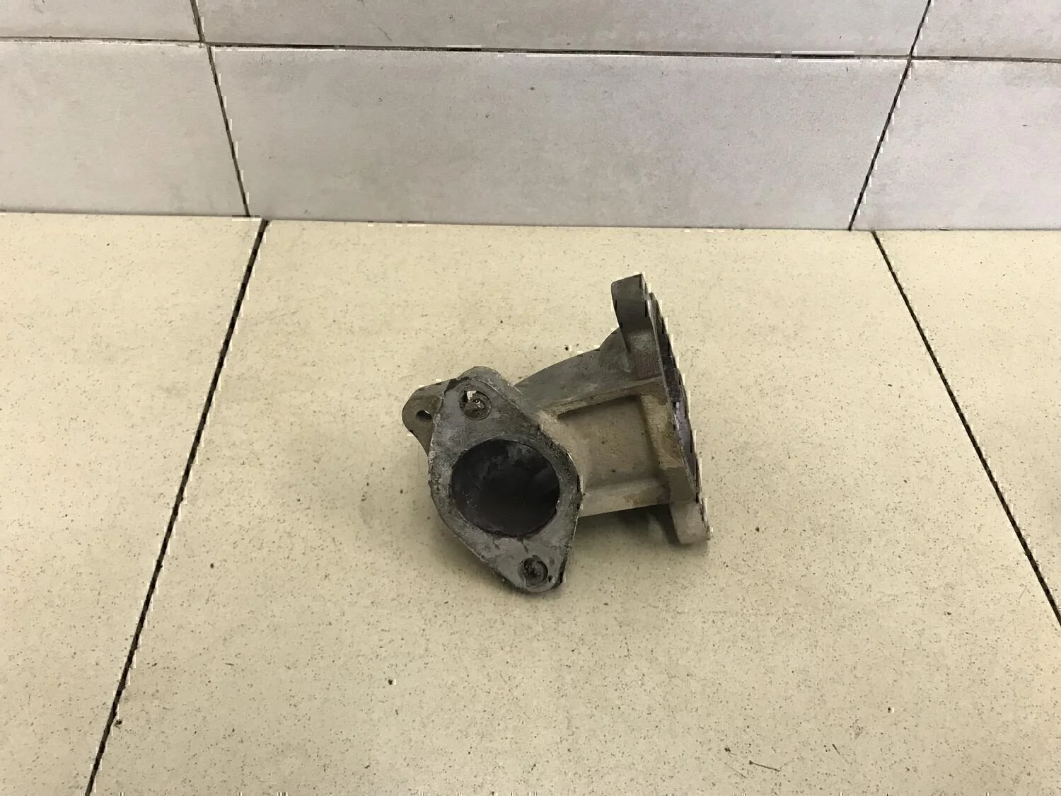 Крышка термостата NISSAN Almera N16 2000-2006 - миниатюра 4