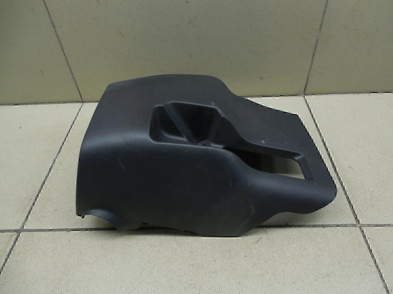 Кожух рулевой колонки TOYOTA Yaris 2005-2011 - миниатюра 4