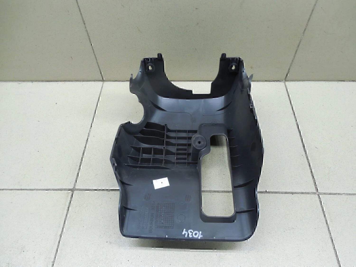 Кожух рулевой колонки TOYOTA Yaris 2005-2011 - миниатюра 5