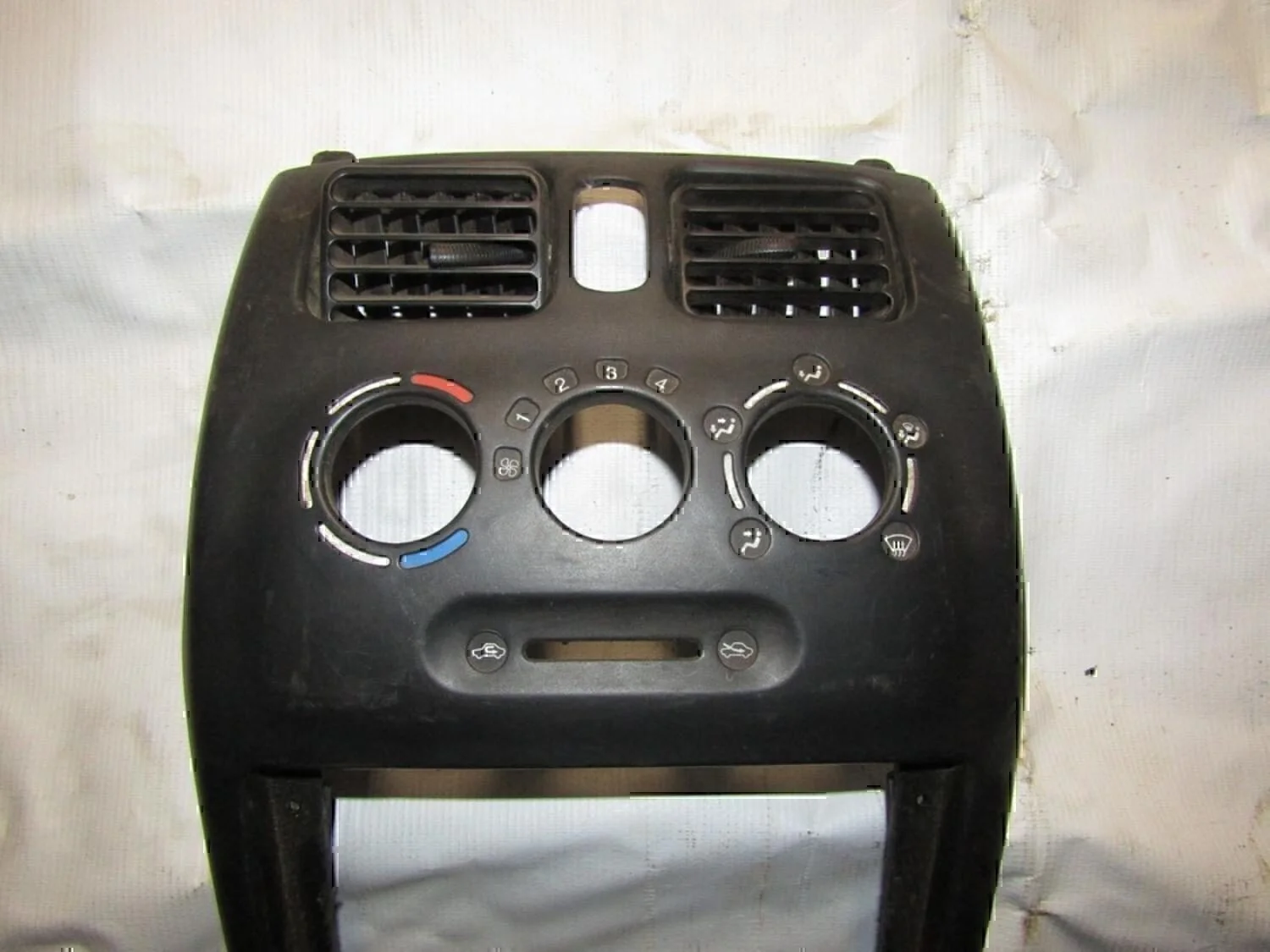 Накладка декоративная OPEL Agila A 2000-2008 - миниатюра 3
