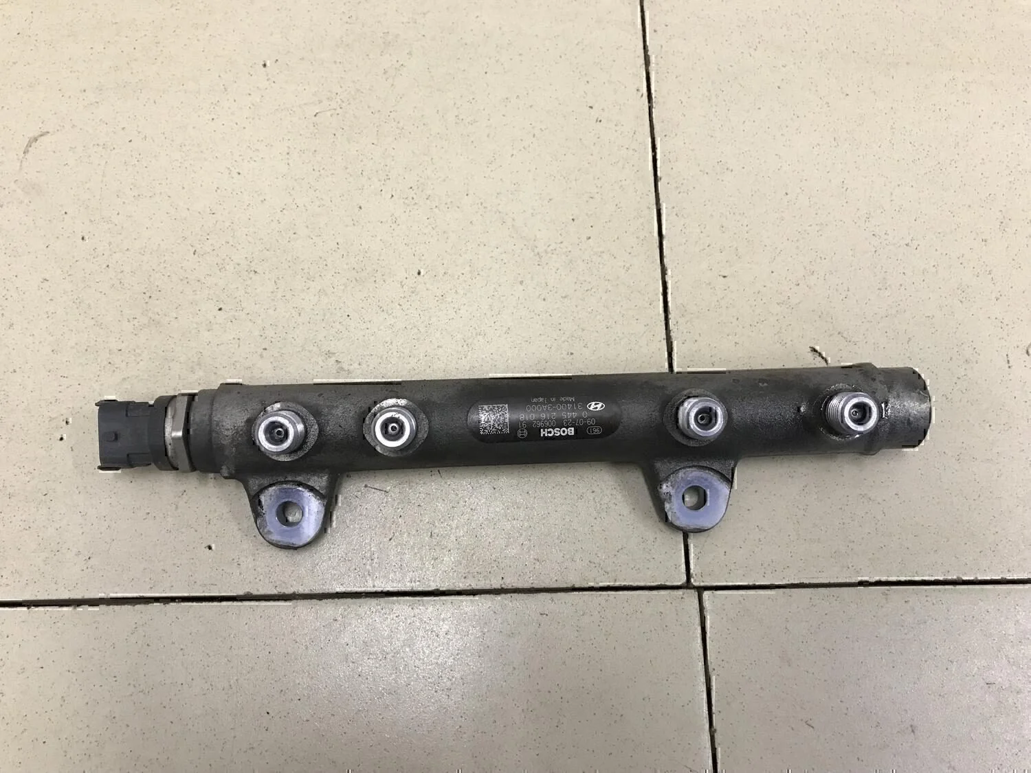Рейка топливная (рампа) Hyundai-KIA ix55 2007-2013 - изображение 1