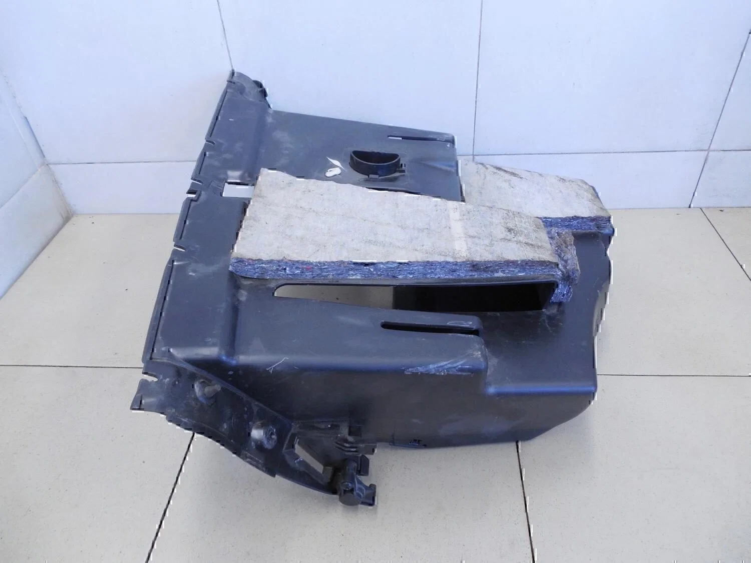 Бардачок Peugeot-Citroen C4 2005-2011 - миниатюра 5