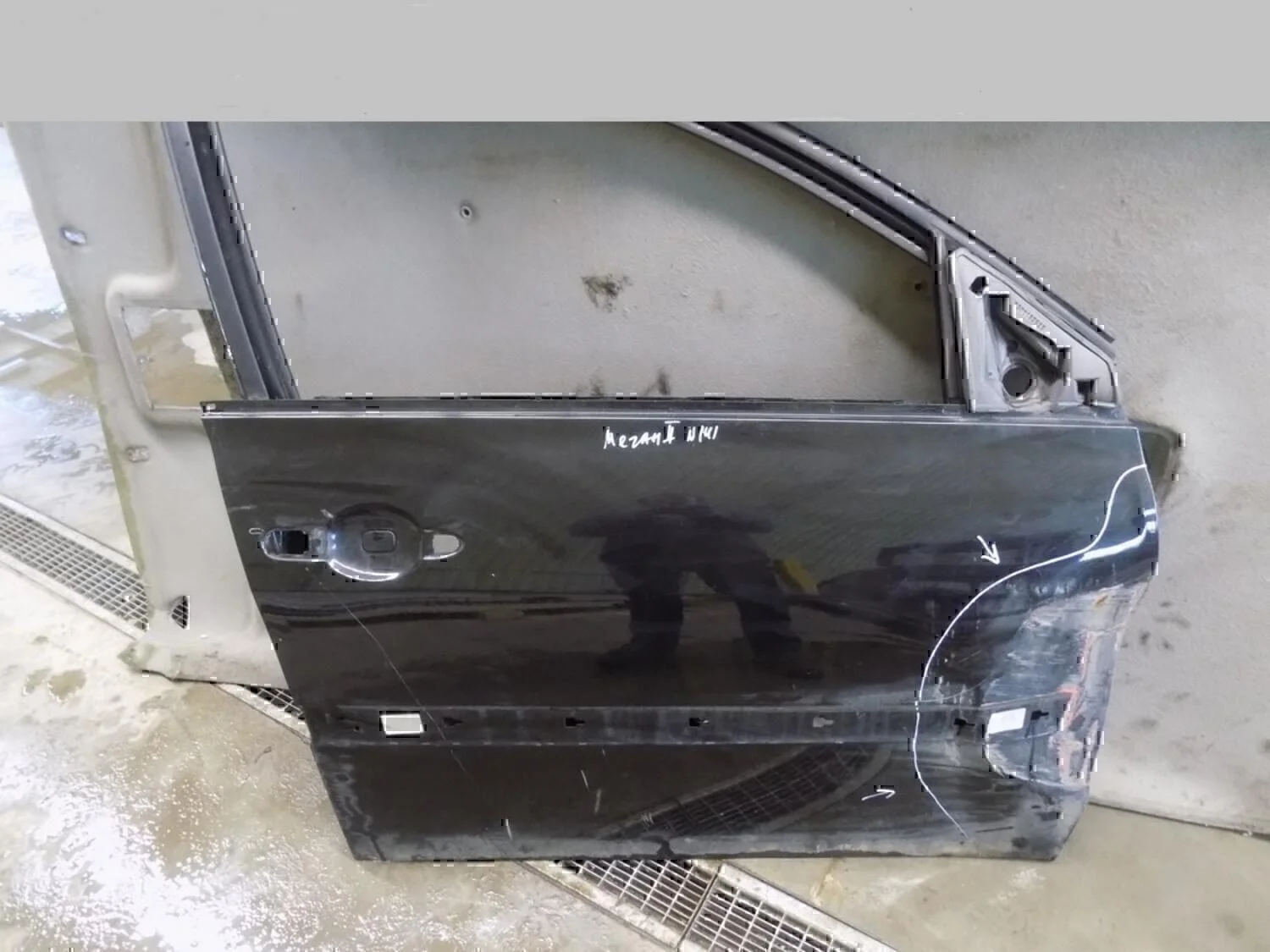 Дверь передняя правая RENAULT Megane II 2002-2009 - миниатюра 3