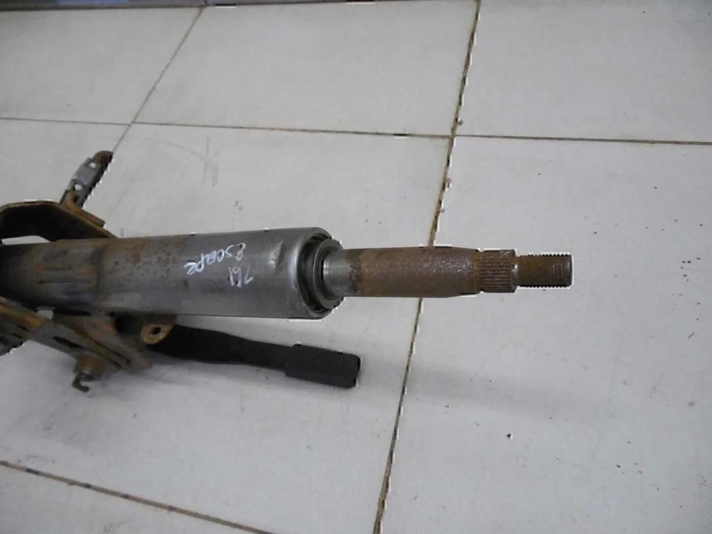 Колонка рулевая FORD Escape 2001-2006 - миниатюра 2