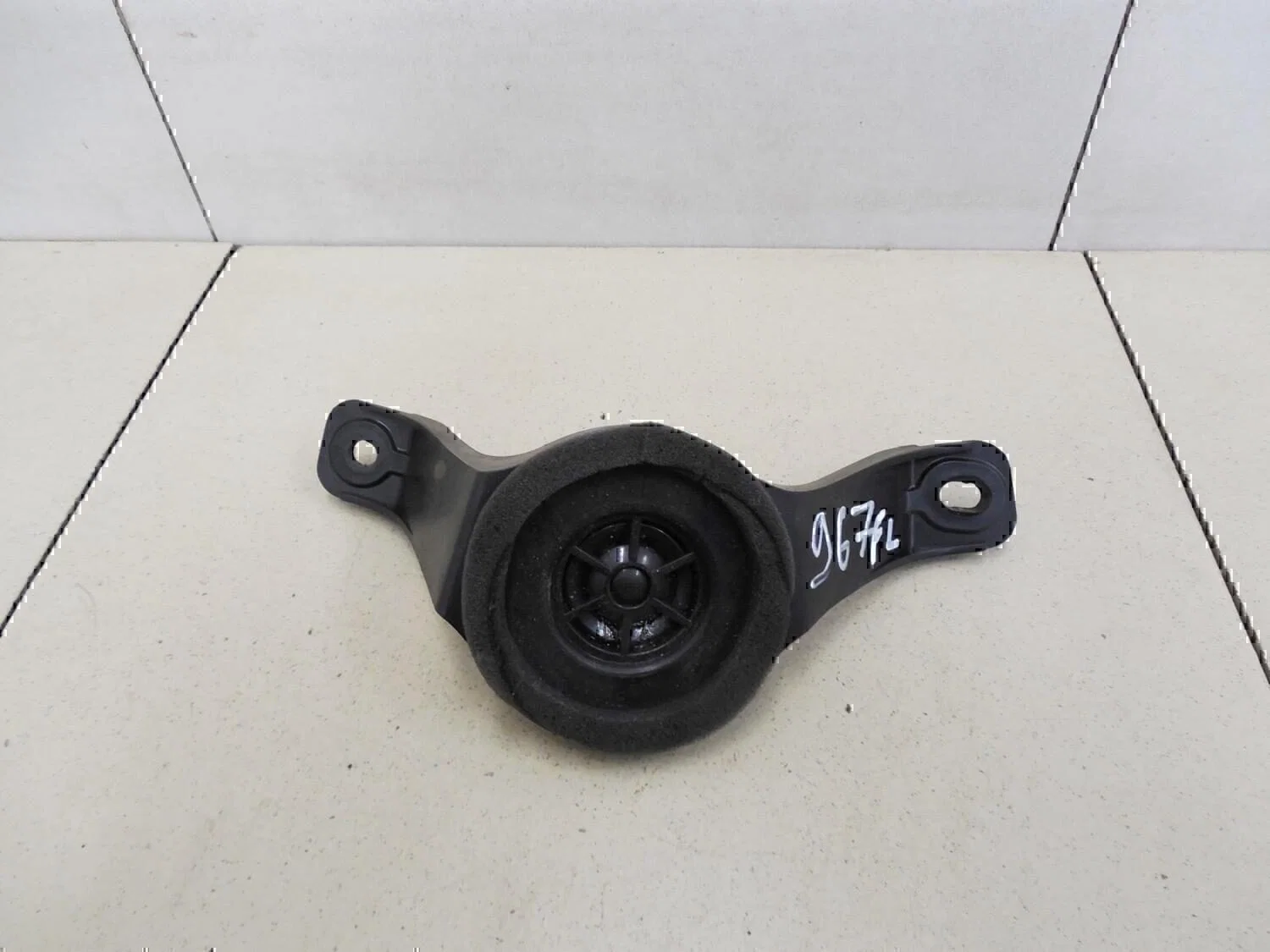 Динамик TOYOTA RAV 4 2006-2013 - изображение 1