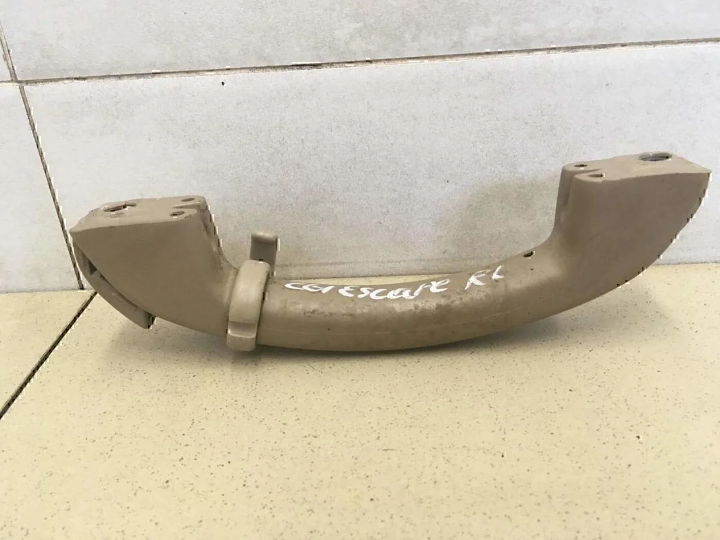 Ручка внутренняя потолочная FORD Escape 2001-2006 - миниатюра 3