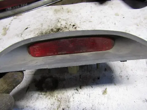 Фонарь задний (стоп сигнал) RENAULT Megane II 2002-2009
