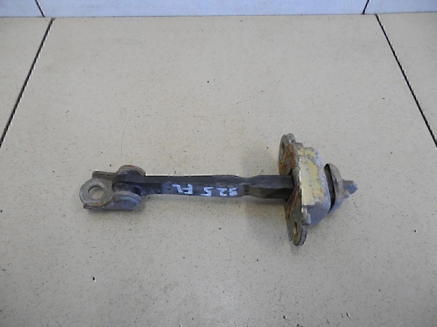 Ограничитель двери NISSAN Primera P12E 2002-2007 - миниатюра 3
