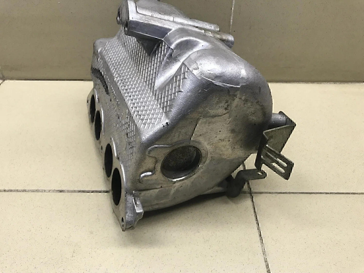 Рессивер впускной Chevrolet NIVA - миниатюра 2