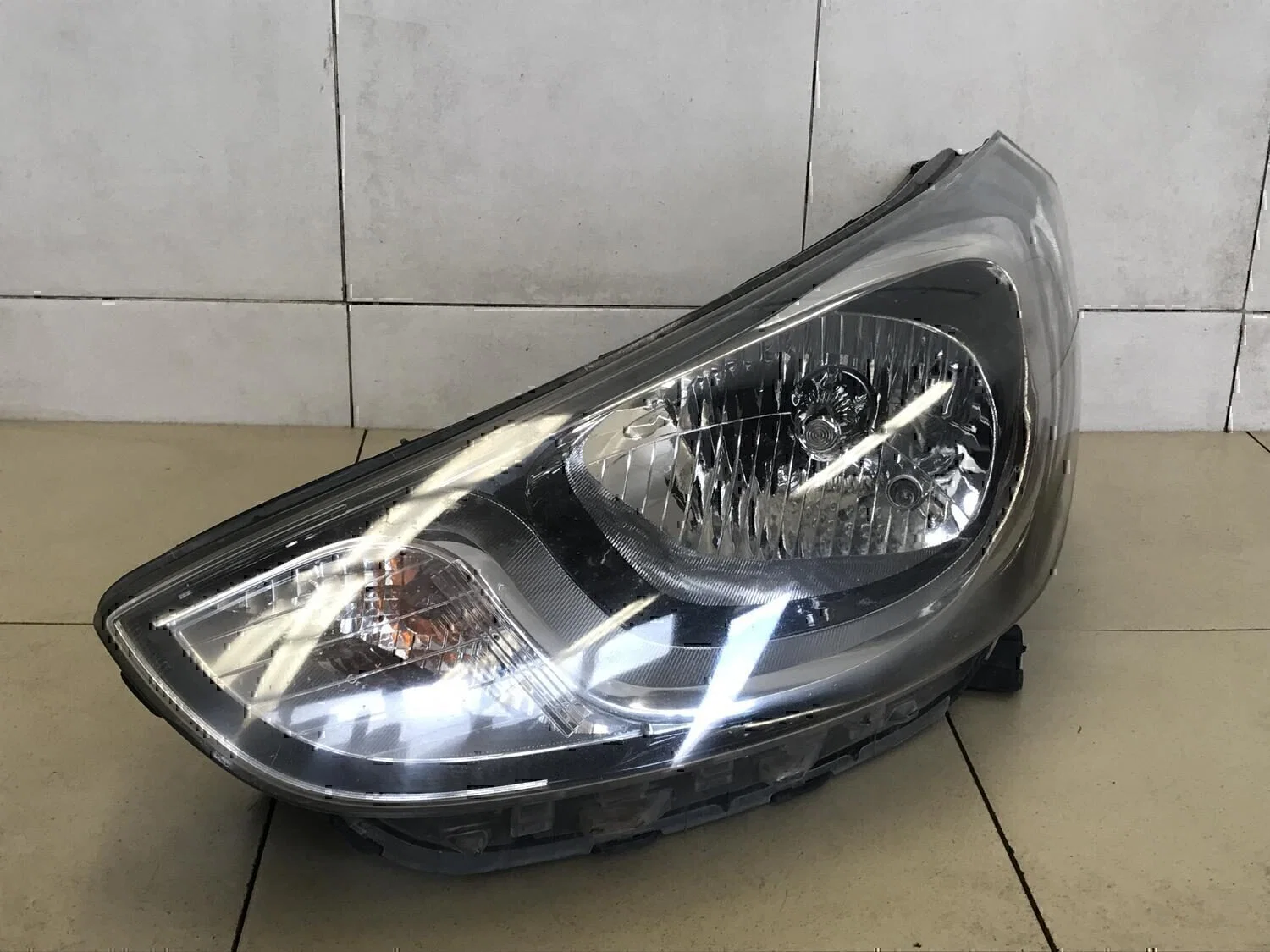 Фара левая Hyundai-KIA Solaris 2010-2017 - миниатюра 2