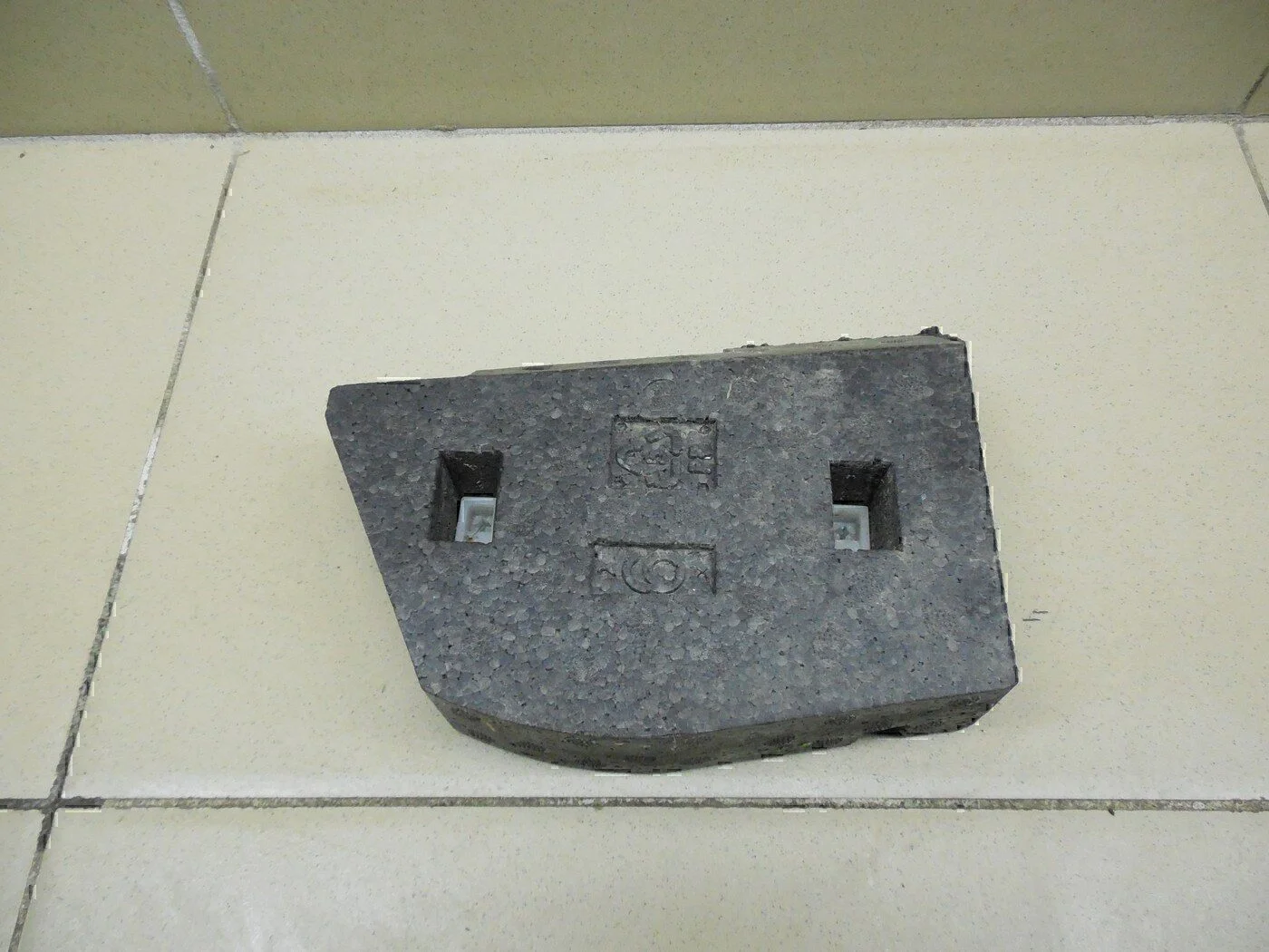 Уплотнитель двери MITSUBISHI Carisma (DA) 1999-2003 - миниатюра 2