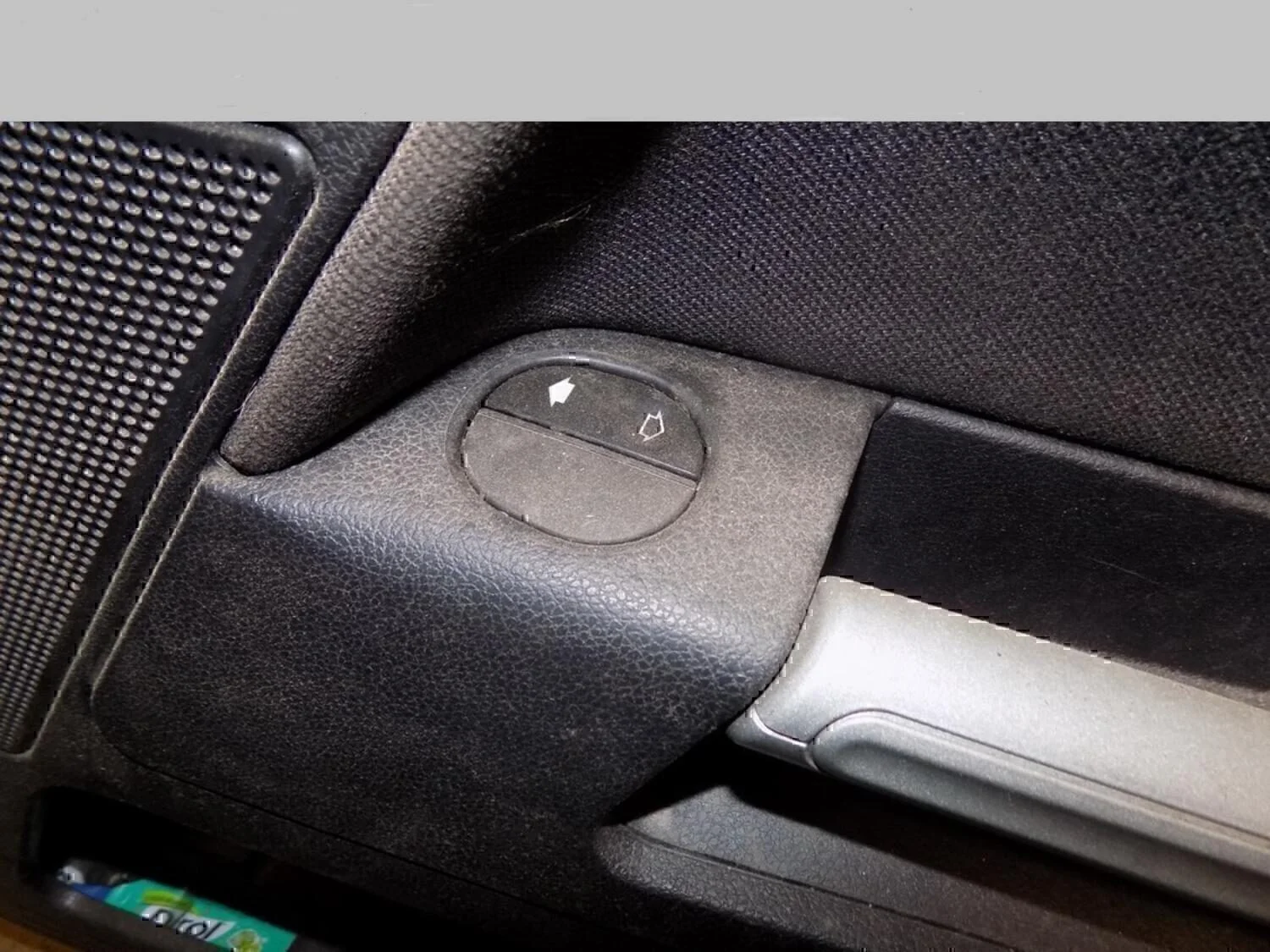 Кнопка стеклоподъемника FORD Fusion 2002-2012 - изображение 1